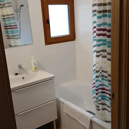 De Salas Albergue Salas (Asturias)